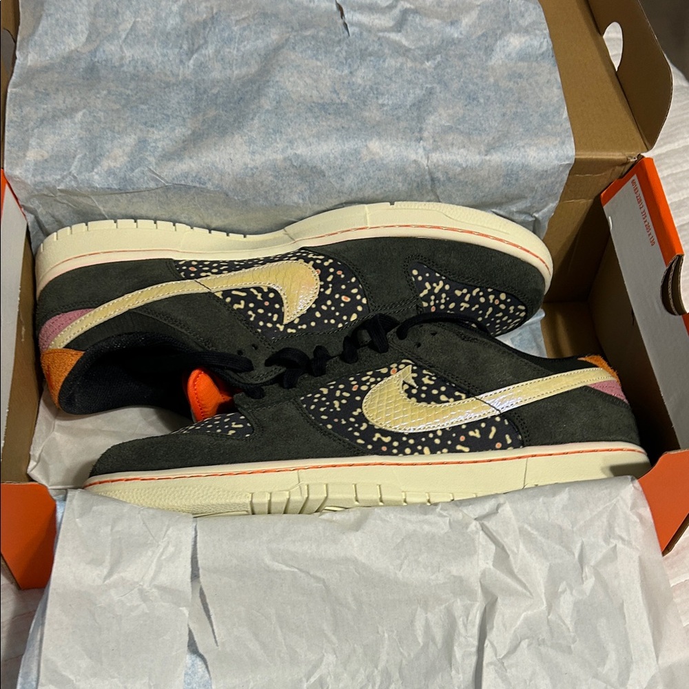 Nike Dunk Low "Trout" Sneakers BRAND NEW
